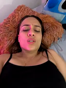 Nanybaker95 live sex cam