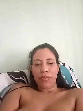 LeilaTaylor's cam snapshot