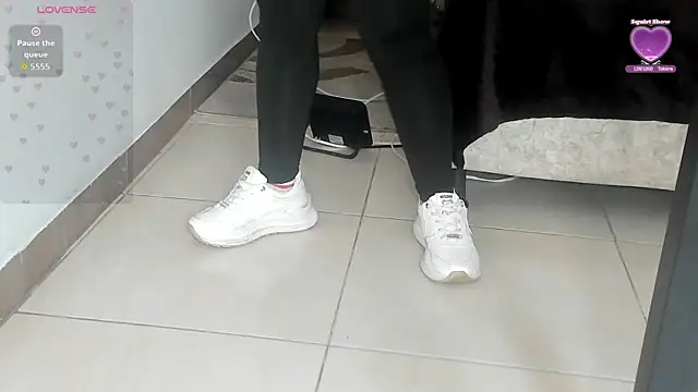 nicolee_millerr's cam snapshot