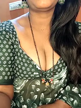 Rachu_love's cam snapshot