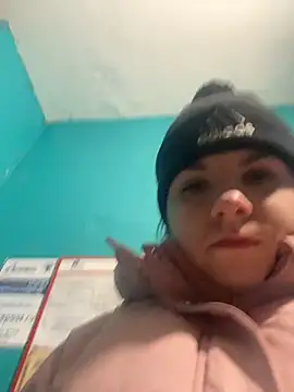 HellaReousx's cam snapshot