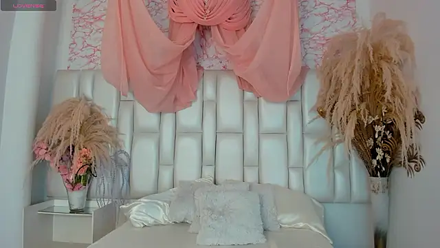 AlisHoward's cam snapshot