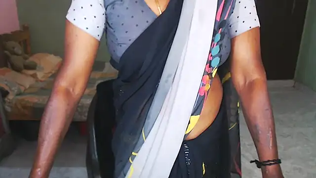 HotGulabi's cam snapshot