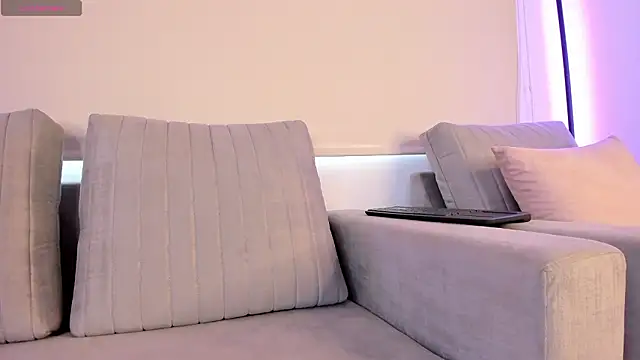 Lilily_lv's cam snapshot