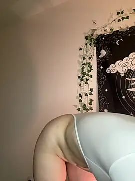 Helena_manok's cam snapshot