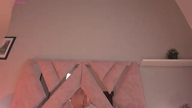 victoria_becker_'s cam snapshot