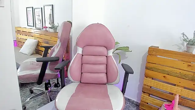 Naughty_Vanessa_'s cam snapshot