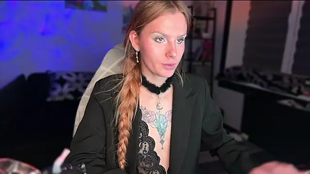 Lunaacyy's cam snapshot