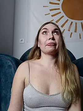 KisaVixen's cam snapshot