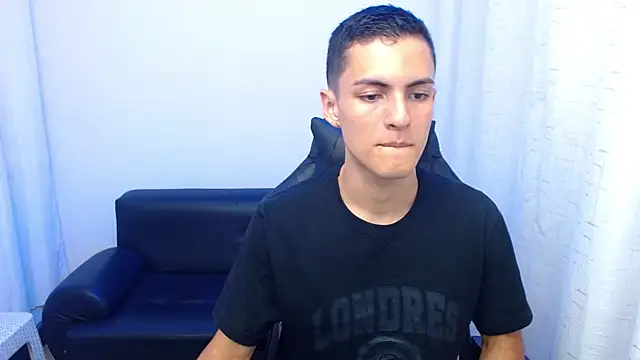 Matiius18's cam snapshot