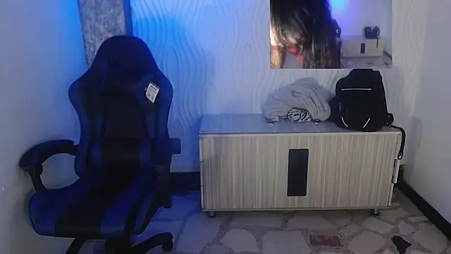 alison_moon7's cam snapshot