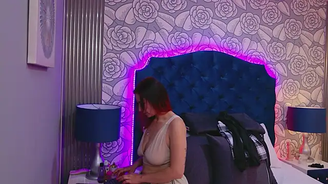 TaniaBlaze's cam snapshot