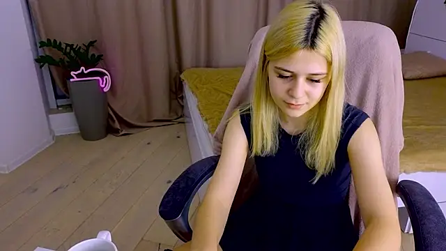 ApheliaStar's cam snapshot