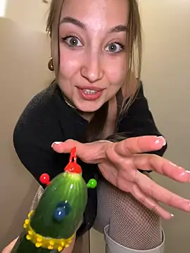 ICrazyOneIRL's cam snapshot