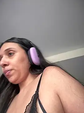 kiaraglam2's cam snapshot