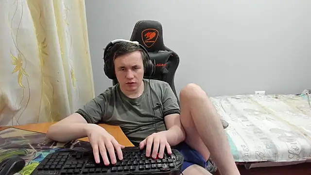 iliaskrislove live sex cam