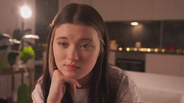 EleniRoeber's cam snapshot