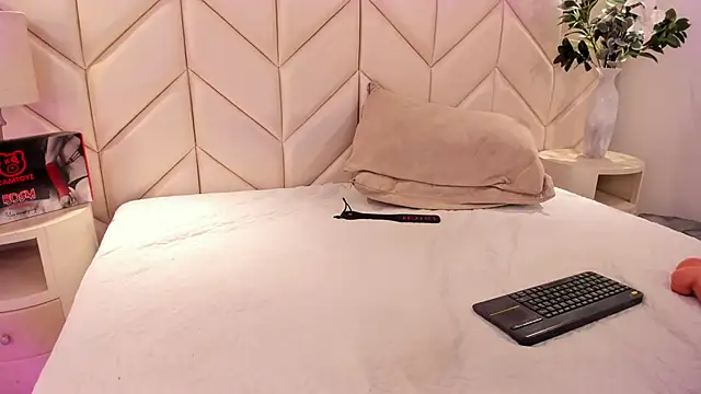 CataRicci's cam snapshot