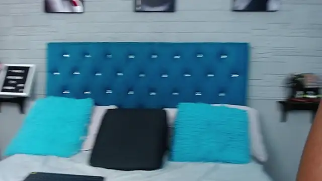 ZolaniBaker's cam snapshot