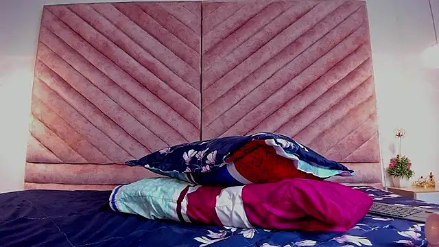 Sofia_ll's cam snapshot