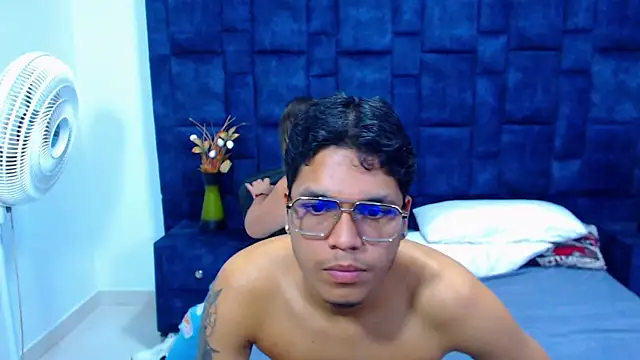 Hilary_David's cam snapshot