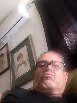 bobby69cock's cam snapshot