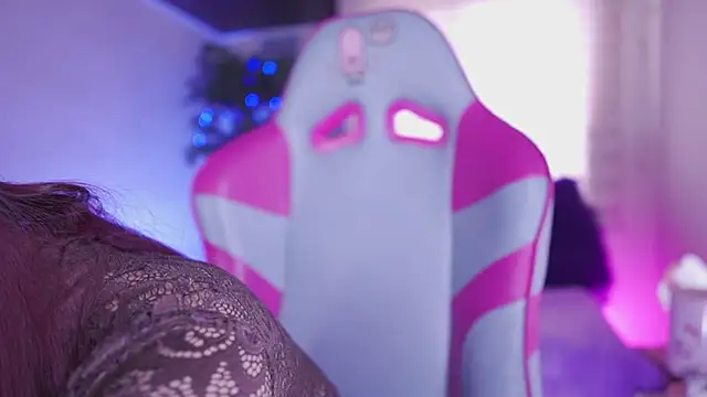 Rebecah_1's cam snapshot