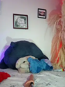 KarinRoss's cam snapshot