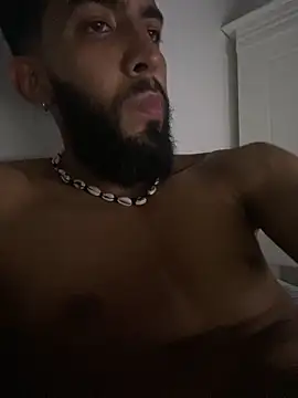 Zyan_Moratto live sex cam