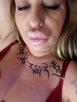 MiaMooly's cam snapshot