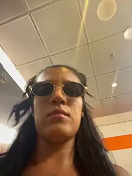 Siempre-locos69's cam snapshot