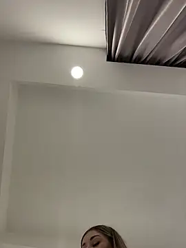 IsabellaEtthan live sex cam