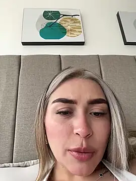 emma_oxford's cam snapshot