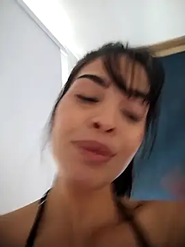 AlessiaVal_'s cam snapshot