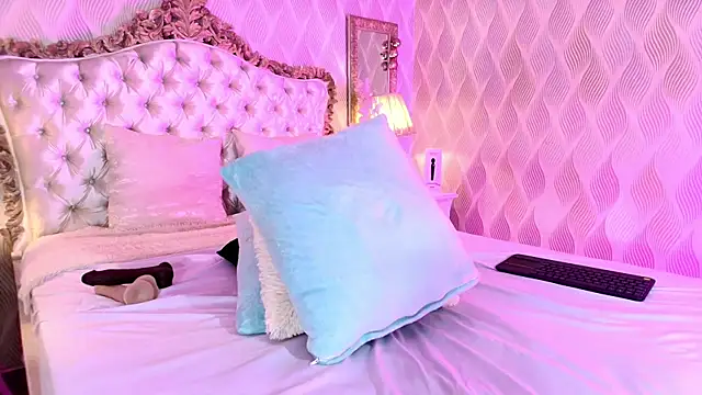 Bella_Smiith_'s cam snapshot