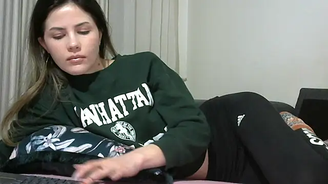 Erii18's cam snapshot