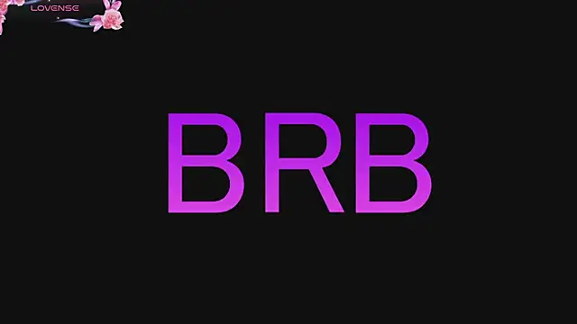 KellyMoussi's cam snapshot