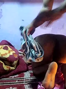 Desi_muslimcouple's cam snapshot