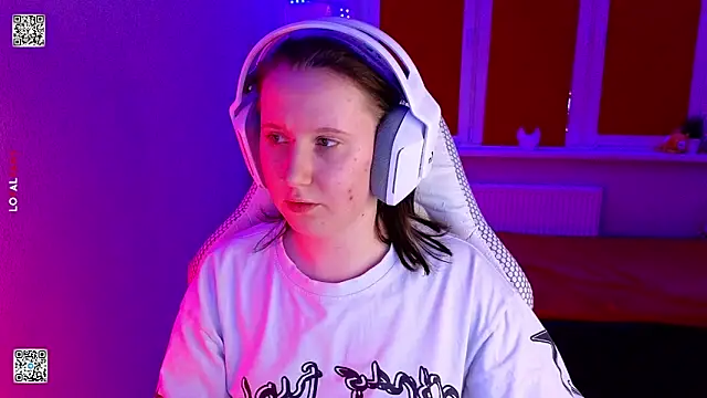 mon_lola's cam snapshot