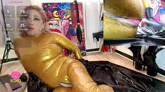 LatexDevil_Blondie's cam snapshot