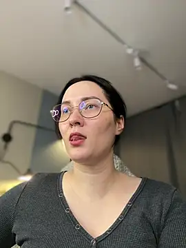 Kiss_My_Body's cam snapshot