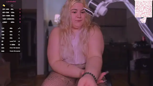 Freakcute_'s cam snapshot