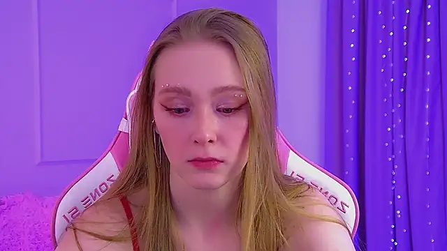 AgataFoxley's cam snapshot