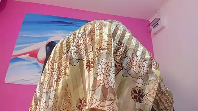 _candy_jade_'s cam snapshot