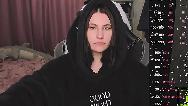 dj_eban_'s cam snapshot