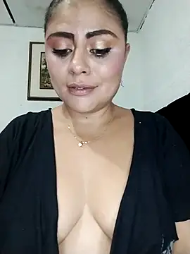 ElizabethWeil's cam snapshot