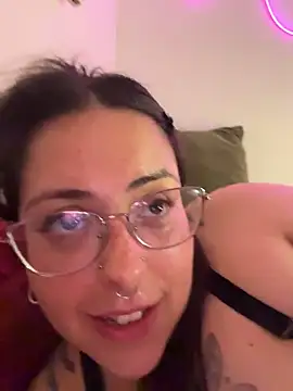 Mizztikaa live sex cam