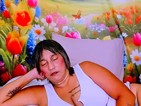 indianroxy live sex cam