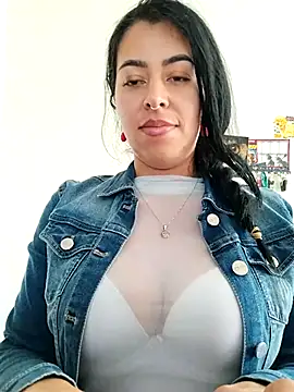 Luianna's cam snapshot