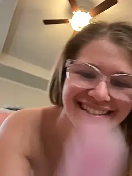 Riley_ray69's cam snapshot